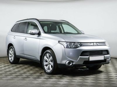 Mitsubishi Outlander, 2.0 л, CVT, 2013 фото 4