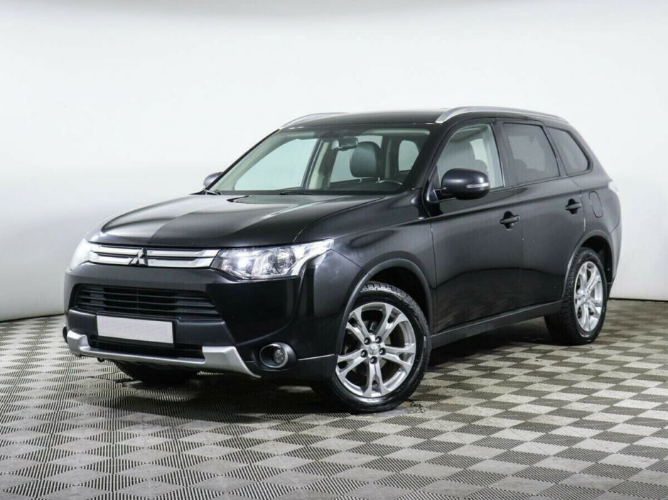 Mitsubishi Outlander, 2.0 л, Вариатор, 2013 фото 3