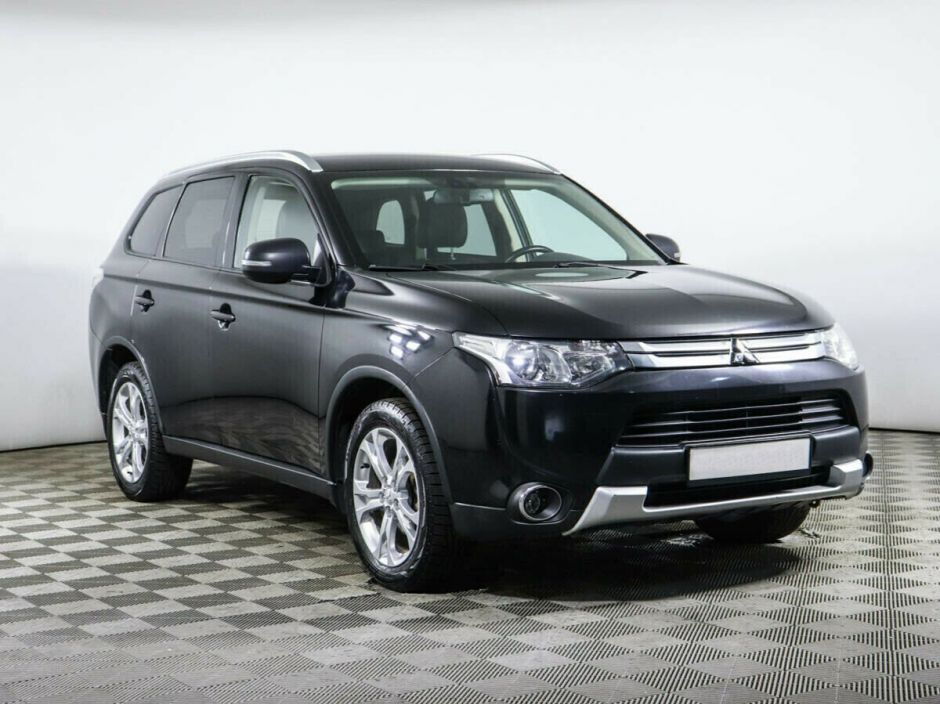 Mitsubishi Outlander, 2.0 л, Вариатор, 2013 фото 4