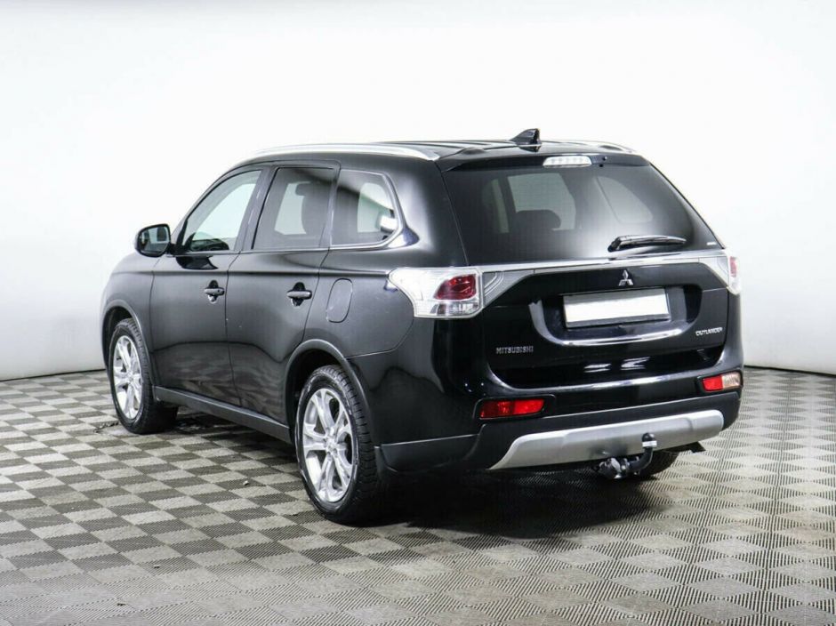 Mitsubishi Outlander, 2.0 л, Вариатор, 2013 фото 5