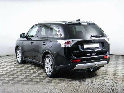 Mitsubishi Outlander, 2.0 л, CVT, 2013 фото 5