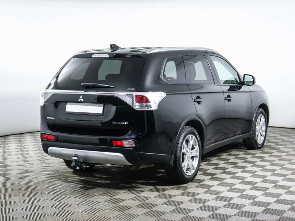 Mitsubishi Outlander, 2.0 л, Вариатор, 2013 фото 6
