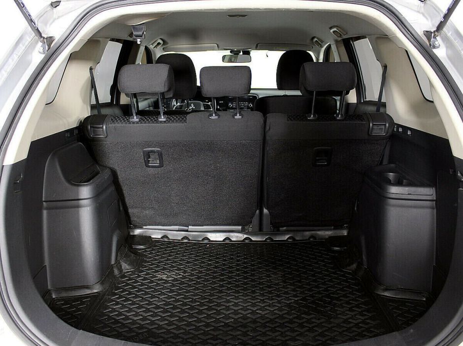 Mitsubishi Outlander, 2.4 л, Вариатор, 2014 фото 1