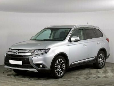 Mitsubishi Outlander, 2.4 л, CVT, 2015 фото 3