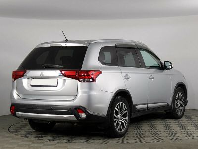 Mitsubishi Outlander, 2.4 л, CVT, 2015 фото 6