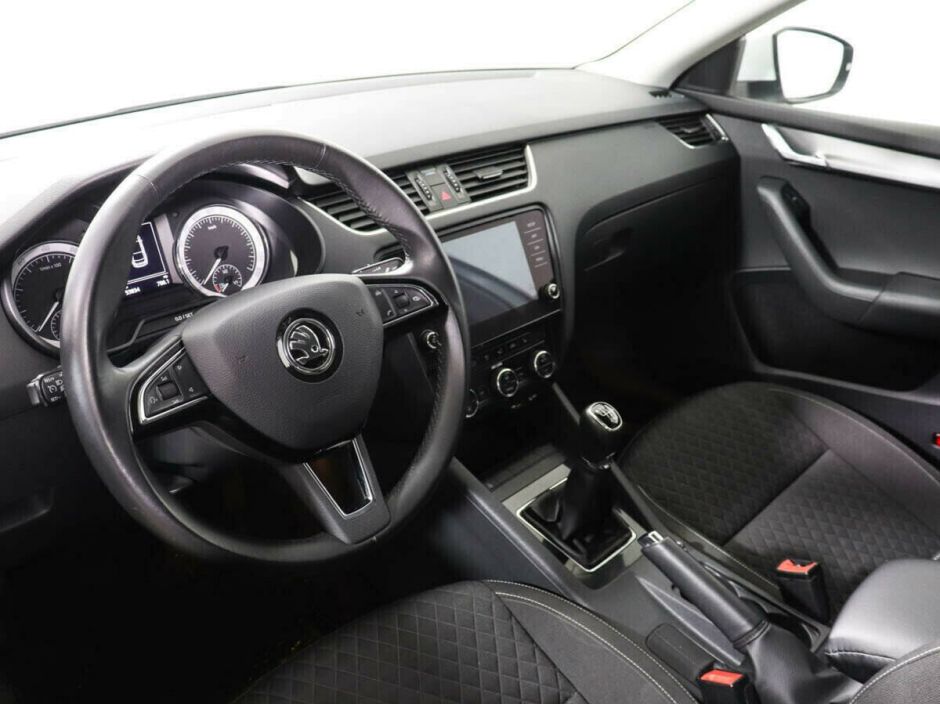 Skoda Octavia, 1.8 л, МТ, 2017 фото 9