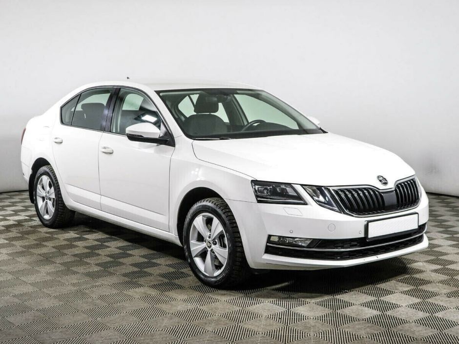 Skoda Octavia, 1.8 л, Робот, 2018 фото 4