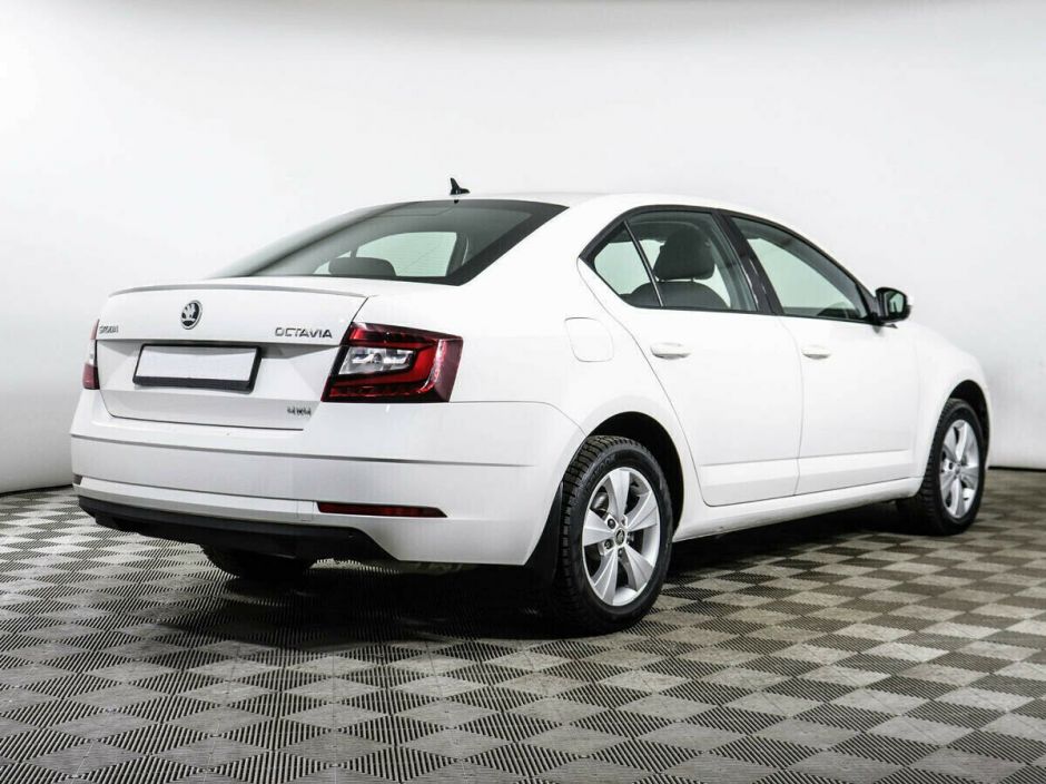 Skoda Octavia, 1.8 л, Робот, 2018 фото 6
