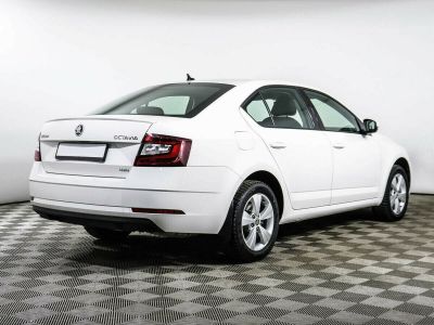 Skoda Octavia, 1.8 л, РКПП, 2018 фото 6