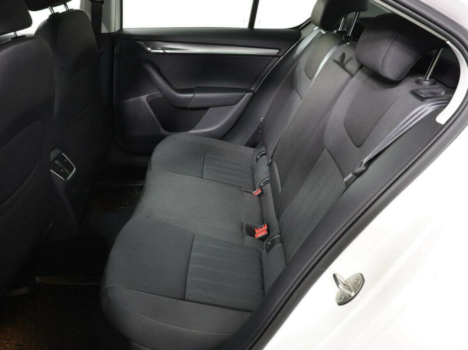 Skoda Octavia, 1.8 л, Робот, 2018 фото 1