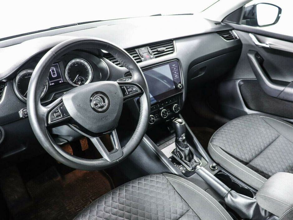 Skoda Octavia, 1.8 л, Робот, 2017 фото 7