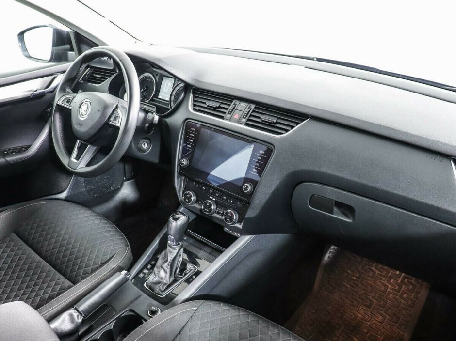 Skoda Octavia, 1.8 л, Робот, 2017 фото 8
