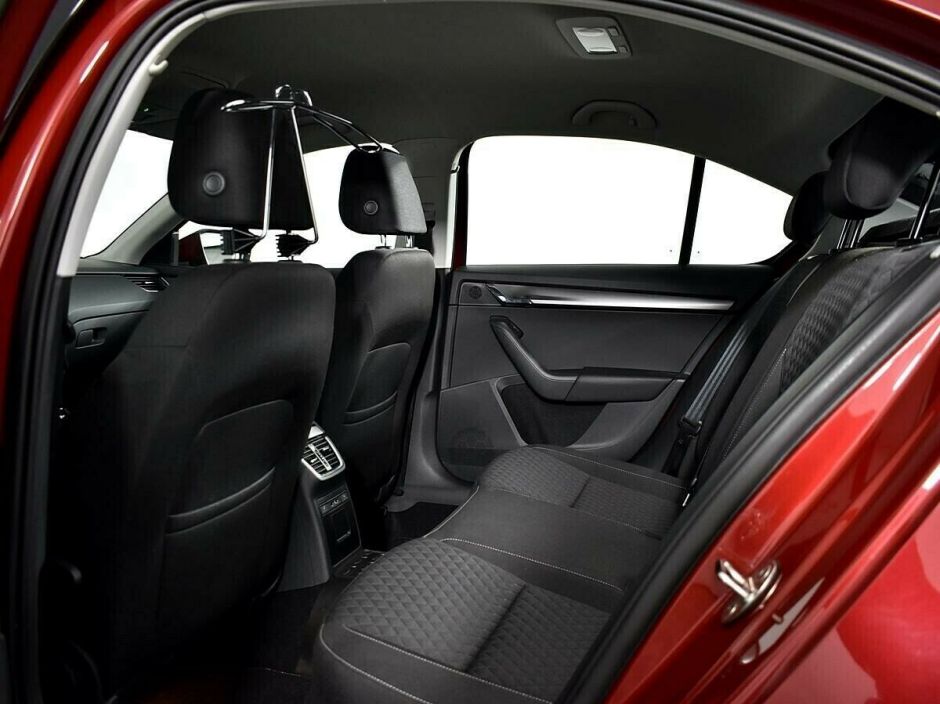 Skoda Octavia Импорт, 1.5 л, Робот, 2017 фото 1