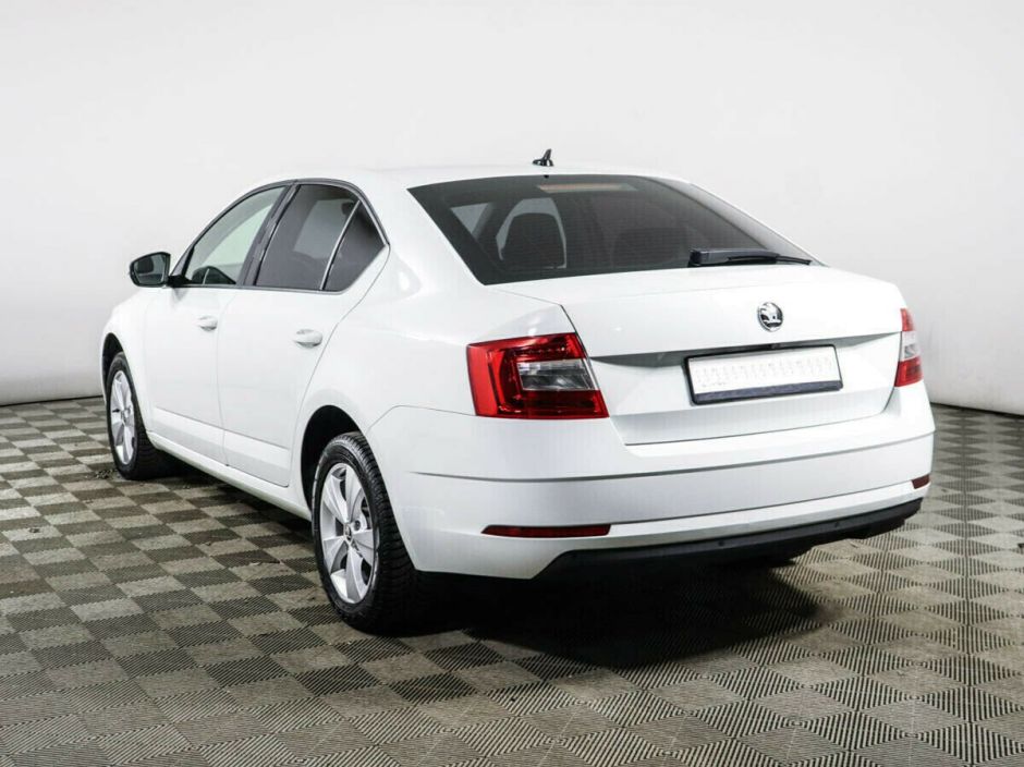 Skoda Octavia, 1.6 л, АТ, 2019 фото 5