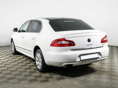 Skoda Superb, 1.8 л, АКПП, 2011 фото 5