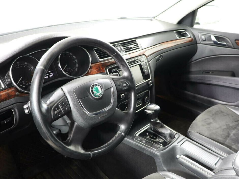 Skoda Superb, 1.8 л, АТ, 2011 фото 9