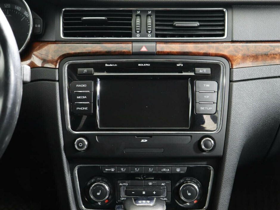 Skoda Superb, 1.8 л, АТ, 2011 фото 1