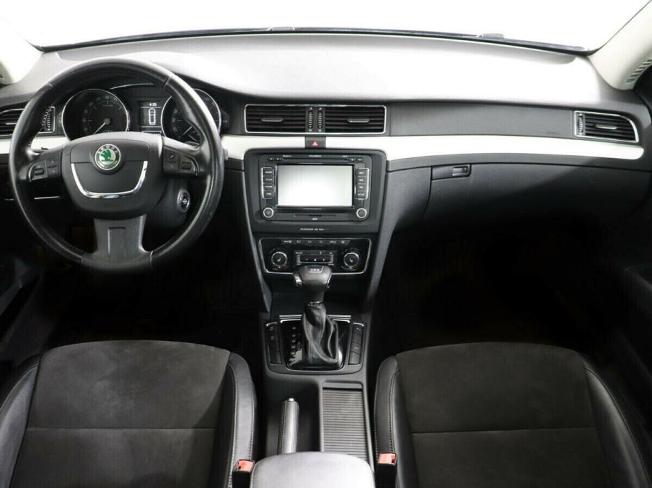 Skoda Superb, 2.0 л, Робот, 2012 фото 8