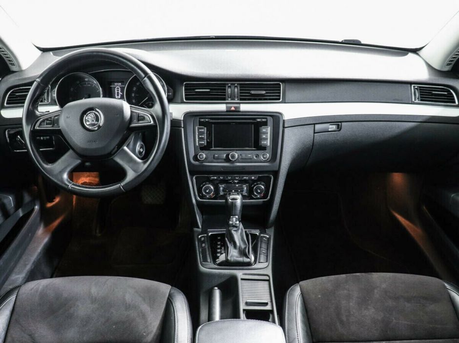 Skoda Superb, 1.8 л, Робот, 2015 фото 7