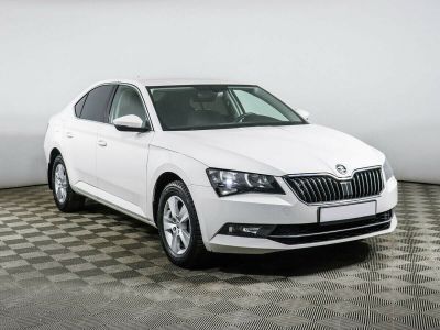 Skoda Superb, 1.4 л, РКПП, 2015 фото 4