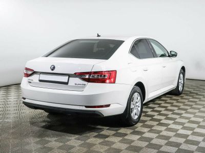 Skoda Superb, 1.4 л, РКПП, 2015 фото 6