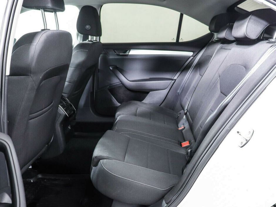 Skoda Superb, 1.4 л, Робот, 2015 фото 2