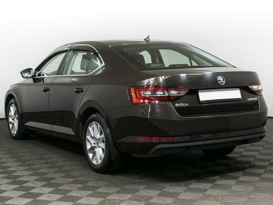 Skoda Superb, 2.0 л, Робот, 2016 фото 5