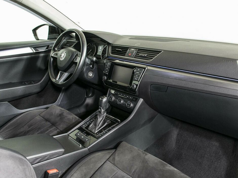 Skoda Superb, 2.0 л, Робот, 2016 фото 8