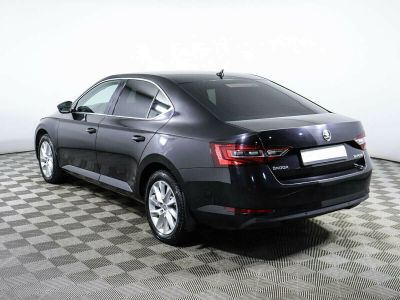 Skoda Superb, 1.8 л, РКПП, 2017 фото 5