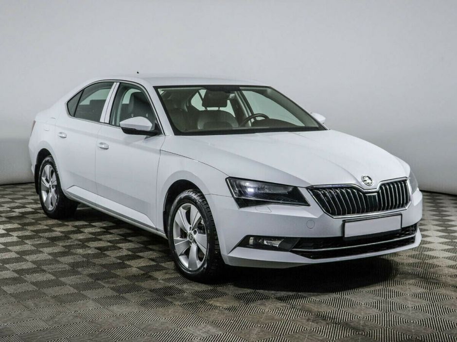 Skoda Superb, 1.8 л, Робот, 2017 фото 4