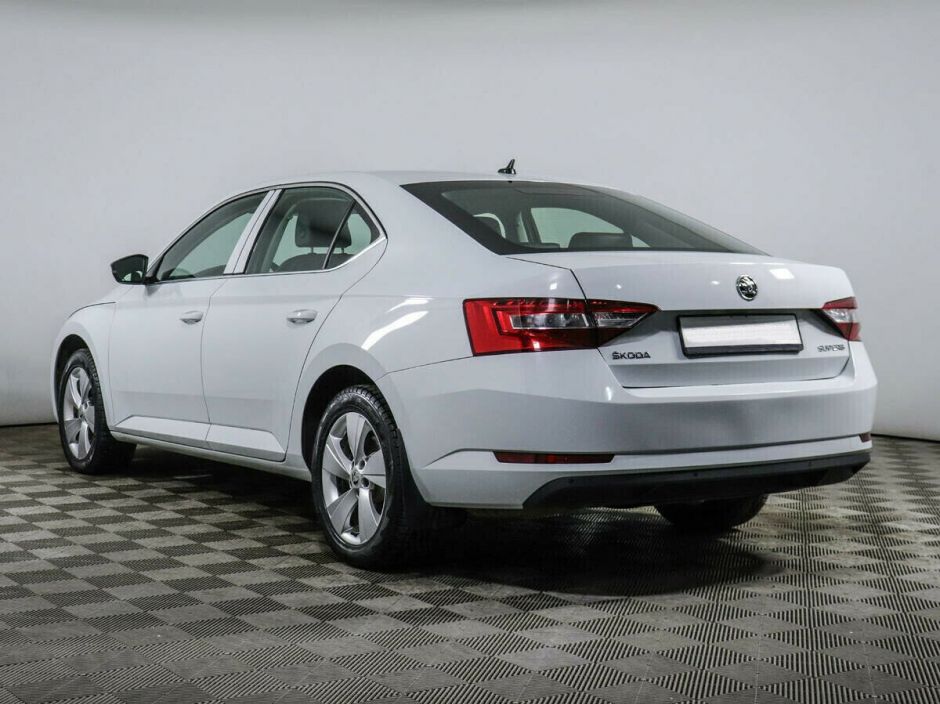 Skoda Superb, 1.8 л, Робот, 2017 фото 5