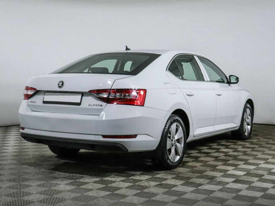 Skoda Superb, 1.8 л, Робот, 2017 фото 6