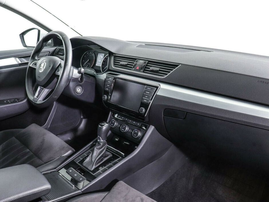 Skoda Superb, 1.8 л, Робот, 2017 фото 9