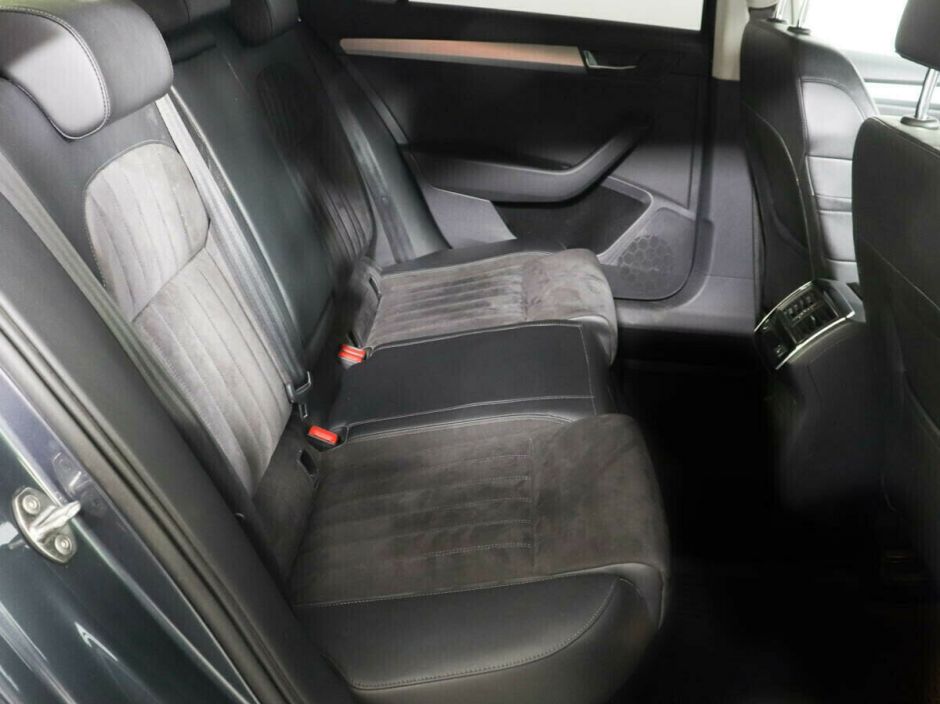 Skoda Superb, 1.8 л, Робот, 2017 фото 10