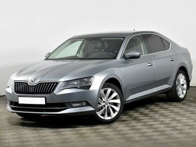 Skoda Superb, 2.0 л, РКПП, 2018 фото 3