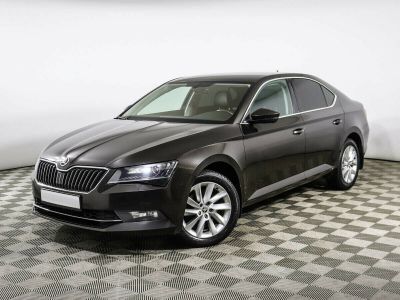 Skoda Superb, 1.5 л, РКПП, 2019 фото 3