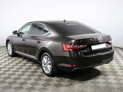 Skoda Superb, 1.5 л, РКПП, 2019 фото 5