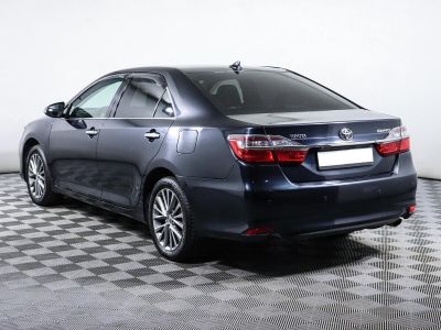 Toyota Camry, 2.5 л, АКПП, 2016 фото 6