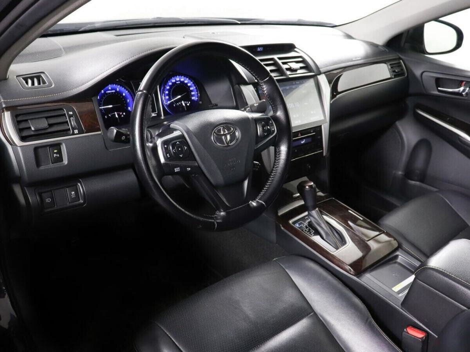 Toyota Camry, 2.5 л, АТ, 2016 фото 7