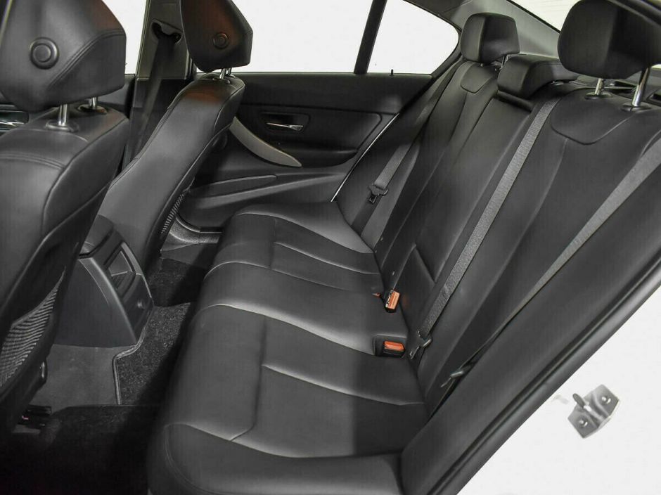 BMW 3 серии, 1.6 л, АТ, 2014 фото 1