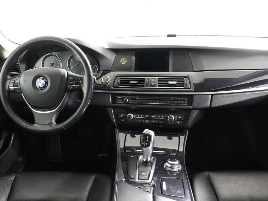 BMW 5 серии, 3.0 л, АТ, 2010 фото 7