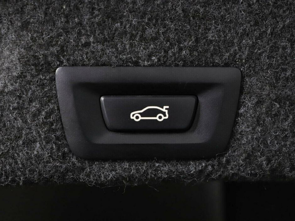 BMW 5 серии, 3.0 л, АТ, 2010 фото 2