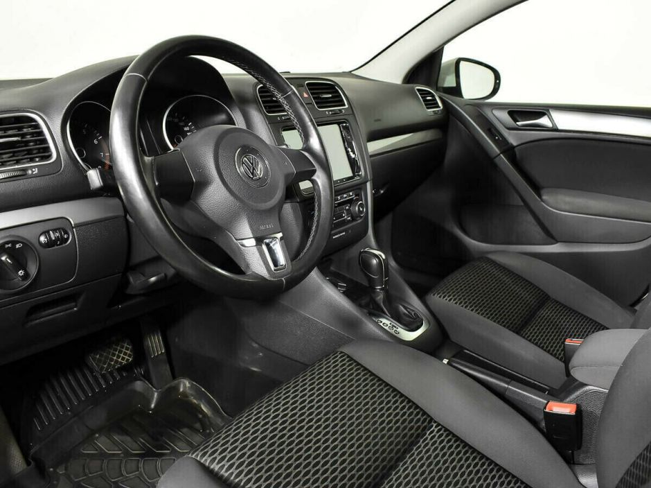 Volkswagen Golf, 1.2 л, Робот, 2011 фото 7