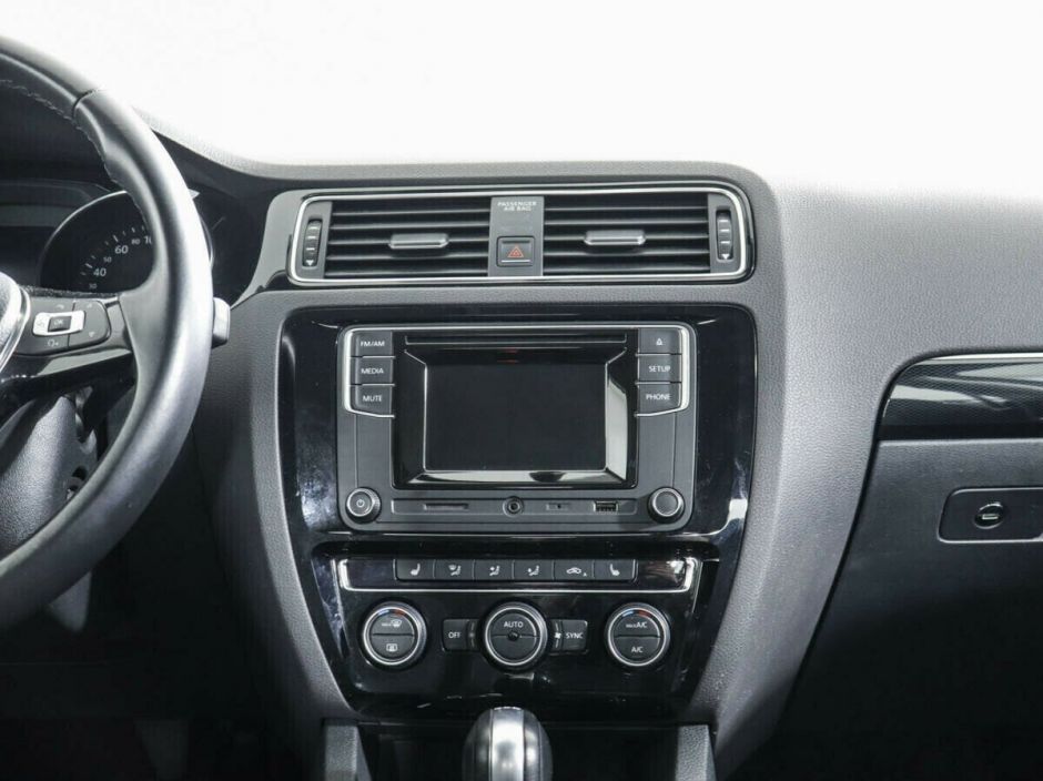 Volkswagen Jetta, 1.4 л, Робот, 2017 фото 2