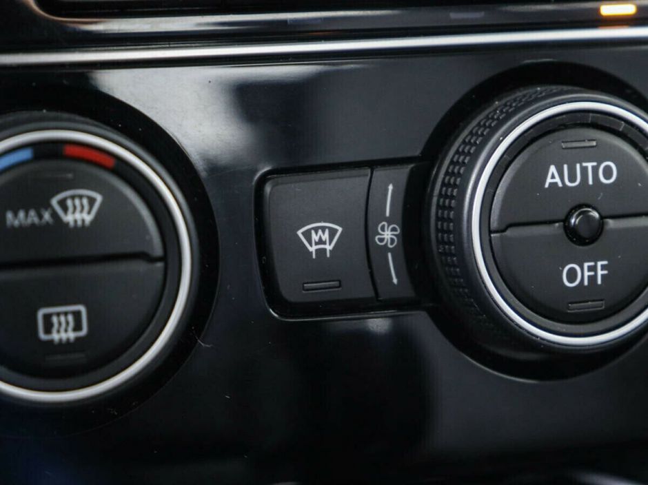 Volkswagen Jetta, 1.4 л, Робот, 2018 фото 2