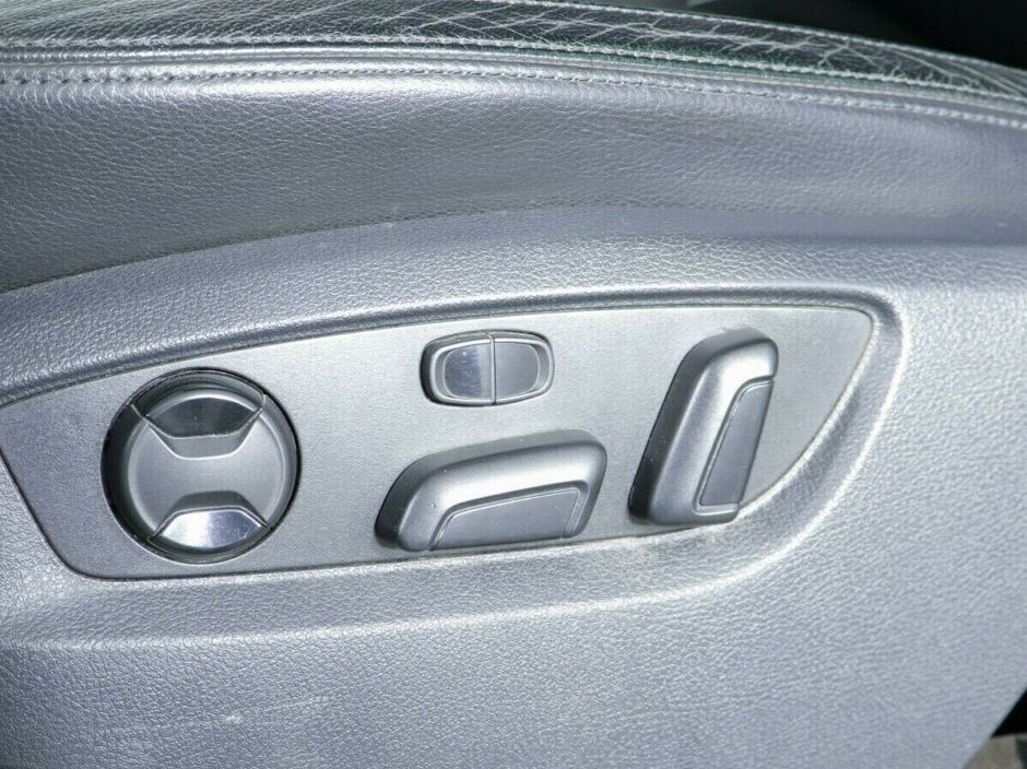 Volkswagen Touareg, 3.6 л, АТ, 2010 фото 2