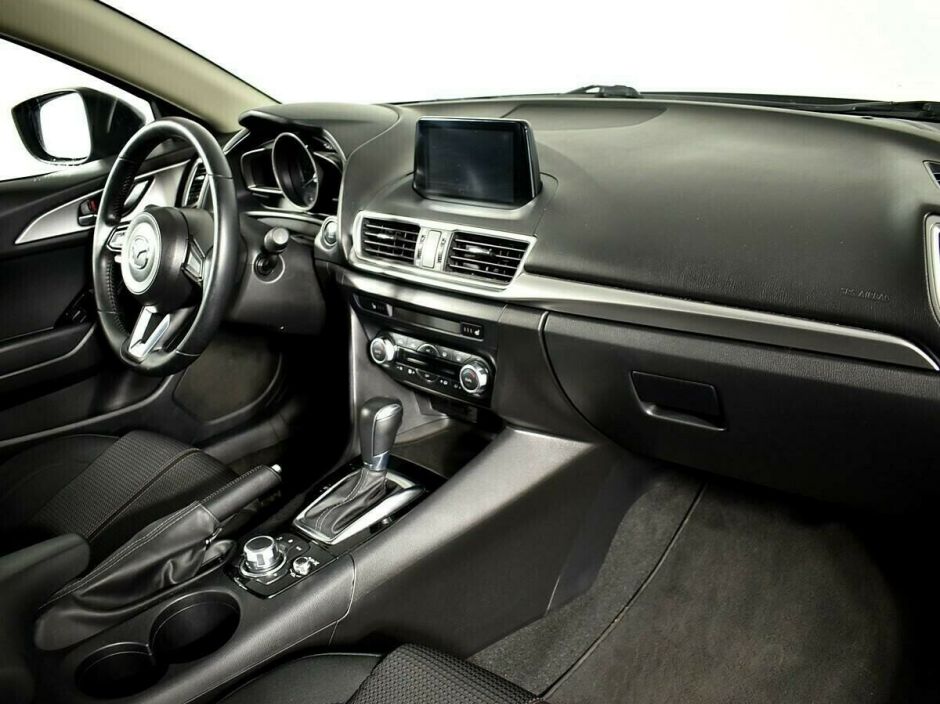 Mazda 3, 1.6 л, АТ, 2017 фото 2