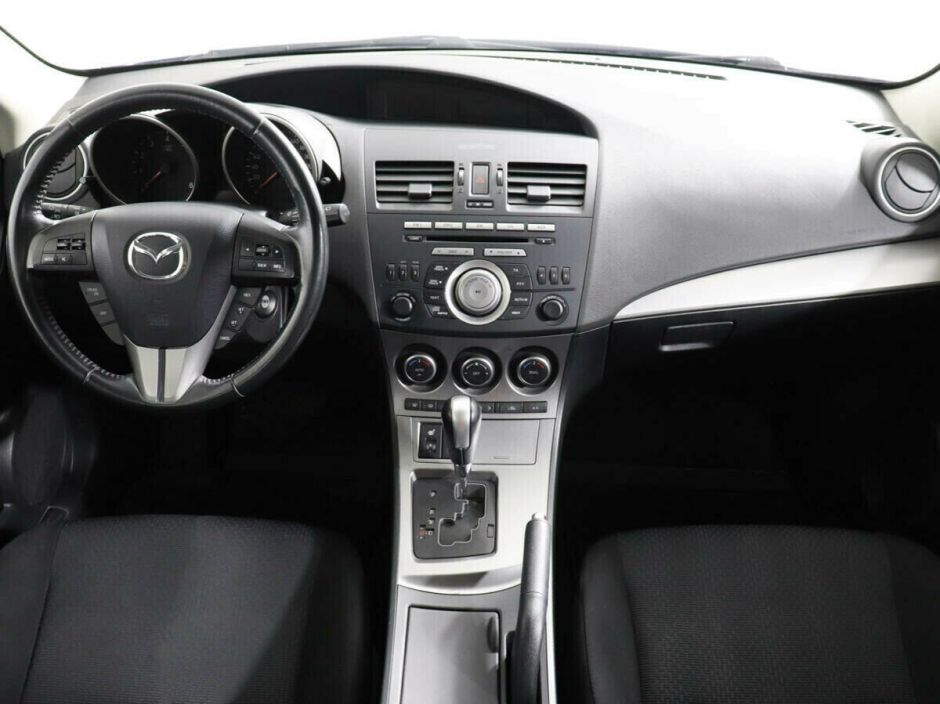 Mazda 3, 1.6 л, АТ, 2011 фото 2