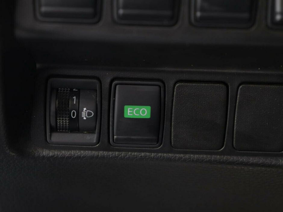 Nissan X-Trail, 2.5 л, Вариатор, 2015 фото 9