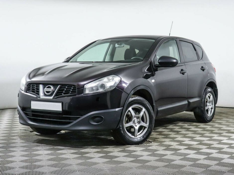 Nissan Qashqai, 2.0 л, Вариатор, 2011 фото 3